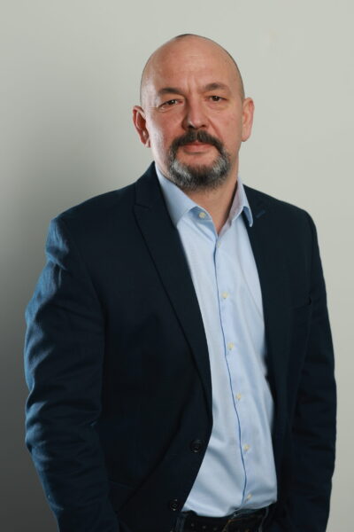 Bogdan Tiron – Anton